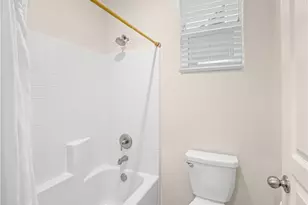 1040 San Marino, Clovis, CA 93619 - Photo 15