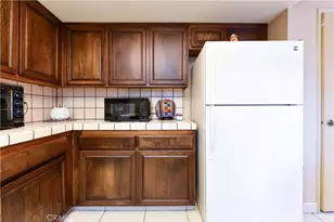 2890 Huntington, Fresno, CA 93721 - Photo 11