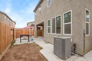 6280 E Vly Edge Dr, Fresno, CA 93727 - Photo 25