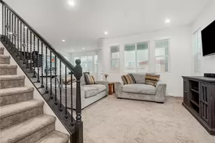 6280 E Vly Edge Dr, Fresno, CA 93727 - Photo 3