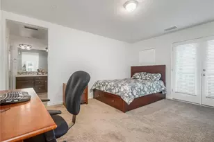 6280 E Vly Edge Dr, Fresno, CA 93727 - Photo 13