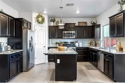 4085 Alamos, Clovis, CA 93619 - Photo 11