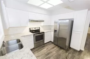 5810 W Tenaya, Fresno, CA 93722 - Photo 15