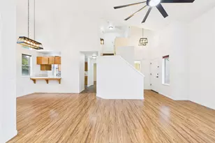 10781 N Windham Bay Cir, Fresno, CA 93730 - Photo 5