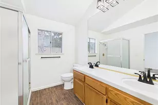 10781 N Windham Bay Cir, Fresno, CA 93730 - Photo 19