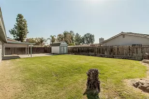 1093 Raymond, Hanford, CA 93230 - Photo 23
