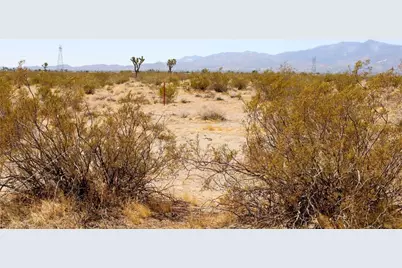 14999 Mojave Drive, Phelan, CA 92371 - Photo 11