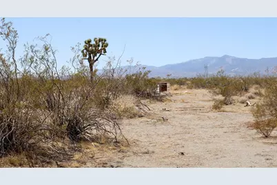 14999 Mojave Drive, Phelan, CA 92371 - Photo 1