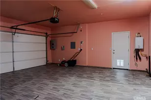 3935 E Myrtle Ave, Visalia, CA 93292 - Photo 15