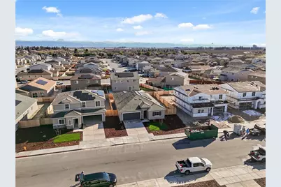 889 S Philip, Fowler, CA 93625 - Photo 35