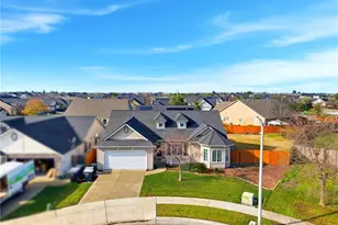 1206 N Kaplan Pl, Hanford, CA 93230 - Photo 7