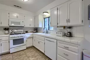 42583 Shady Ln, Oakhurst, CA 93644 - Photo 13