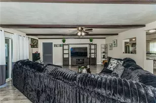 2467 S Holloway Ave, Fresno, CA 93725 - Photo 11