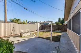 2467 S Holloway Ave, Fresno, CA 93725 - Photo 29