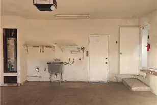 2615 N Bond Ave, Fresno, CA 93703 - Photo 17