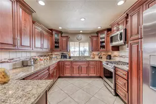 25540 Lynn Pl, Madera, CA 93638 - Photo 7