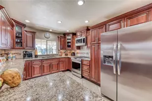 25540 Lynn Pl, Madera, CA 93638 - Photo 5