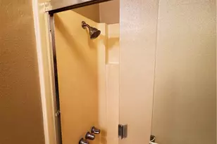 3146 W Harvard, Visalia, CA 93277 - Photo 27