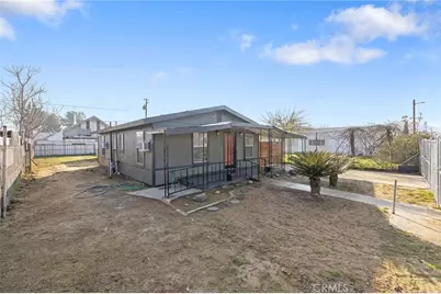 2223 Steele Avenue, Bakersfield, CA 93307 - Photo 3