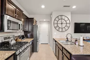 1573 Joy, Clovis, CA 93619 - Photo 11