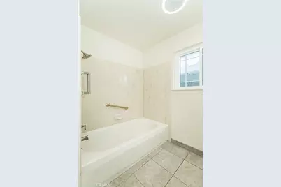 5840 E Illinois Avenue, Fresno, CA 93727 - Photo 31