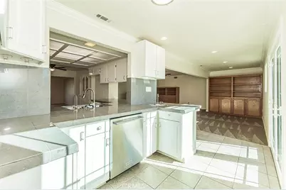 5840 E Illinois Avenue, Fresno, CA 93727 - Photo 19