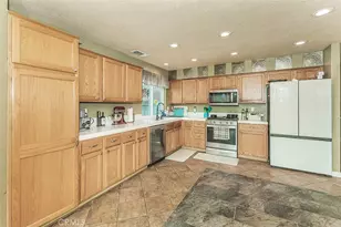 671 Cambria Ln, Lemoore, CA 93245 - Photo 13