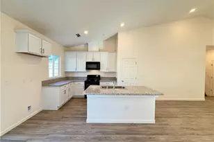 1205 Orange St, Avenal, CA 93204 - Photo 3