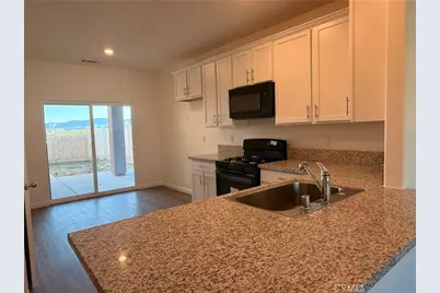 1105 E Orange Street, Avenal, CA 93204 - Photo 5