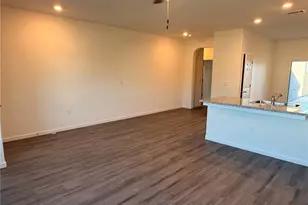 1105 E Orange St, Avenal, CA 93204 - Photo 9