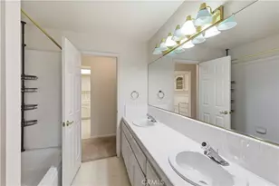 2637 Sandell, Kingsburg, CA 93631 - Photo 7