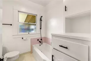 1912 N Vagedes, Fresno, CA 93705 - Photo 23