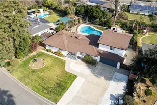 925 S Purdue Ave, Fresno, CA 93727 - Photo 5