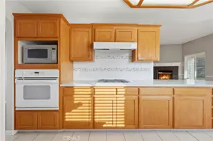 1095 W Saffron, Hanford, CA 93230 - Photo 27