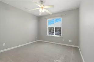 1095 W Saffron, Hanford, CA 93230 - Photo 35