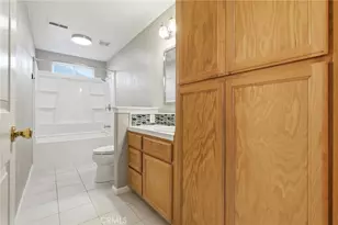 1095 W Saffron, Hanford, CA 93230 - Photo 37