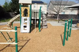 1348 Apple Ct, Madera, CA 93638 - Photo 15