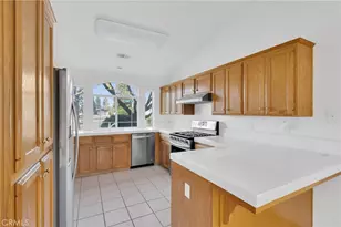 8590 N Sierra Vista, Fresno, CA 93720 - Photo 7