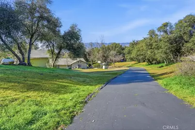 42406 Windy Gap, Ahwahnee, CA 93601 - Photo 5