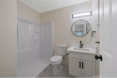 697 E Scott Avenue, Fresno, CA 93710 - Photo 23