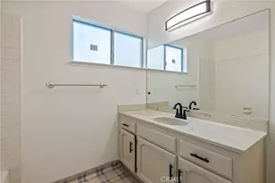 2342 S Sowell St, Visalia, CA 93277 - Photo 11