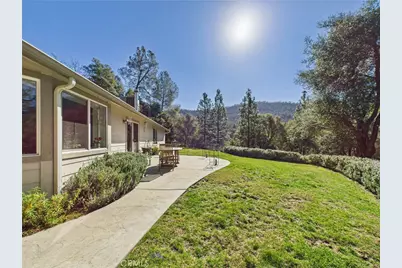 37550 Mountain Lakes, Oakhurst, CA 93644 - Photo 47