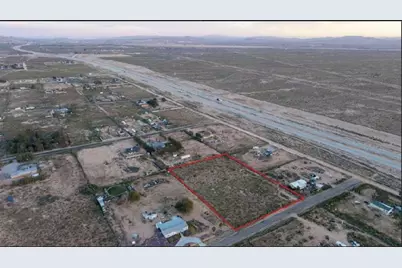 52010 Hidden River Road, Hinkley, CA 92345 - Photo 5