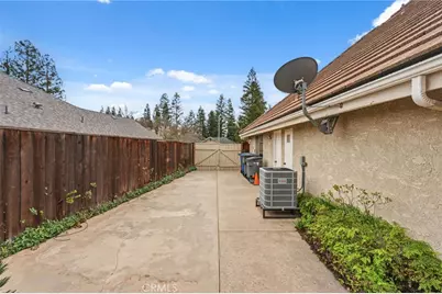 382 E Walnut Hill Avenue, Fresno, CA 93720 - Photo 47