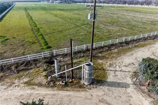 17281 E Belmont, Sanger, CA 93657 - Photo 33