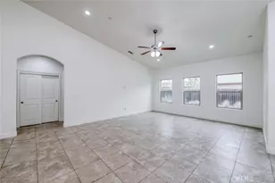 6808 W Lucas, Fresno, CA 93722 - Photo 9