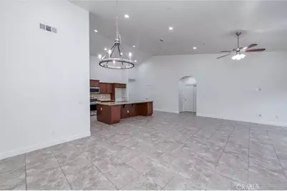 6808 W Lucas, Fresno, CA 93722 - Photo 7