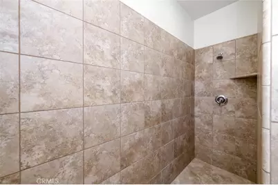 6808 W Lucas, Fresno, CA 93722 - Photo 23