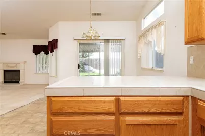 4514 W Oswego, Fresno, CA 93722 - Photo 11