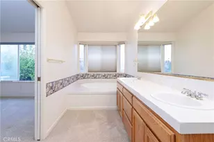 4514 W Oswego, Fresno, CA 93722 - Photo 17